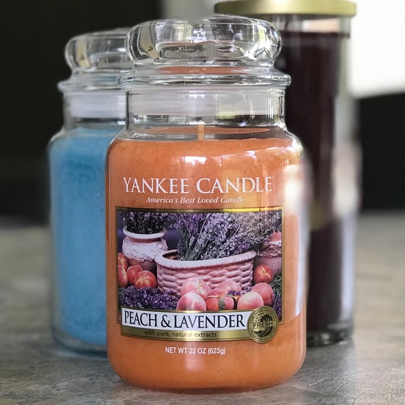 Yankee Candle Peach & Lavender Lg 22oz Jar, New